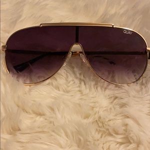 Quay “EL  DINERO” Aviator Sunglasses